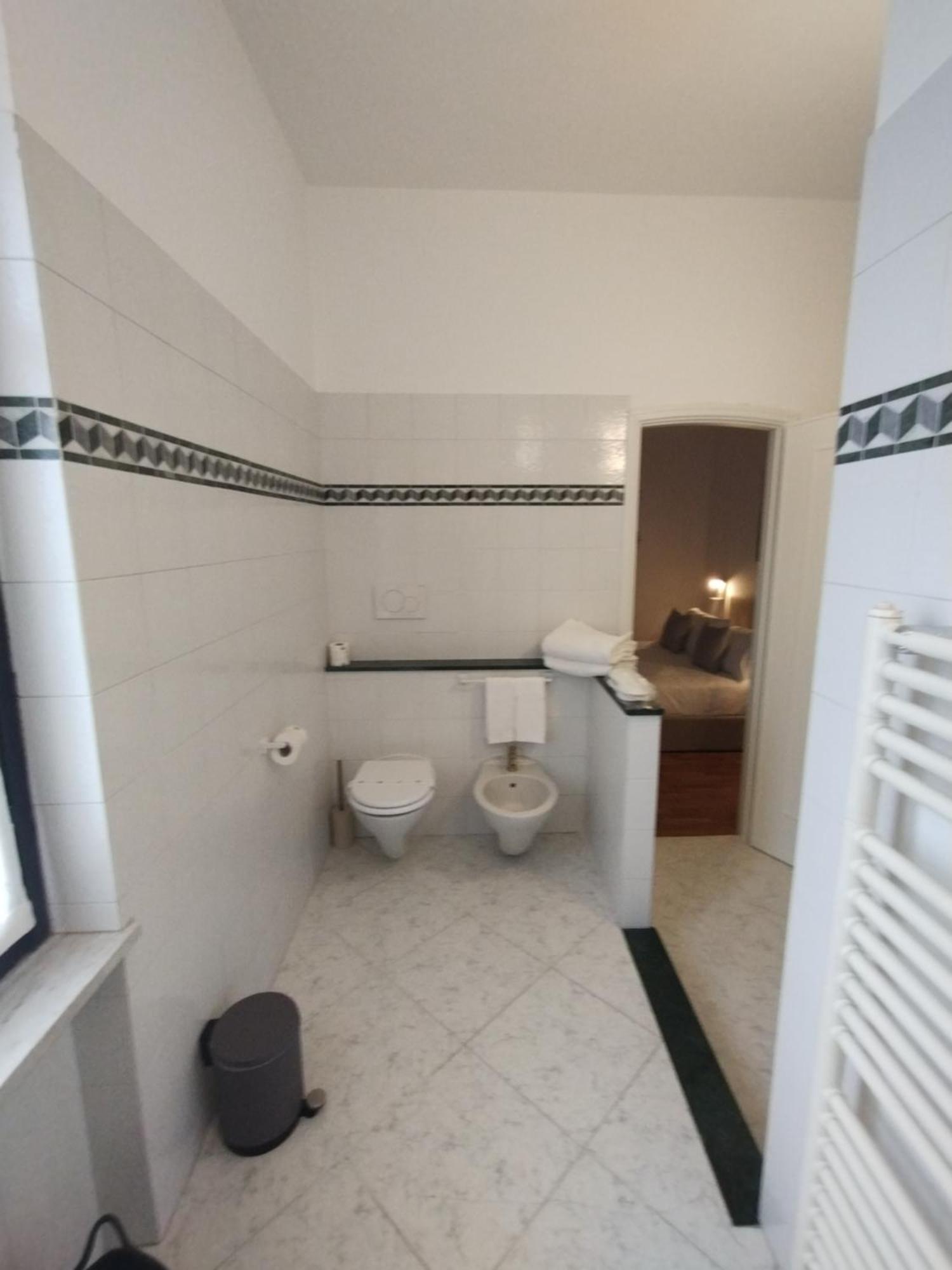 Palazzo Cusani Charming Rooms Vercelli Exterior photo